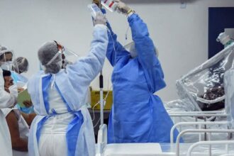 enfermagem:-setor-publico-concentra-61,9%-dos-vinculos-profissionais