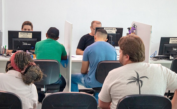 governo-do-estado-lanca-acao-“tocantins:-1000-oportunidades”-para-impulsionar-o-emprego-e-a-qualificacao-profissional