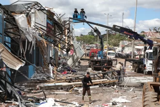 40%-dos-imoveis-atingidos-por-tornado-no-pr-terao-que-ser-reconstruidos,-aponta-laudo