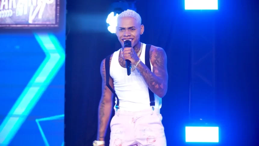 cantor-vt-kebradeira-e-preso-por-injuria-racial-apos-ofender-mulher-no-df