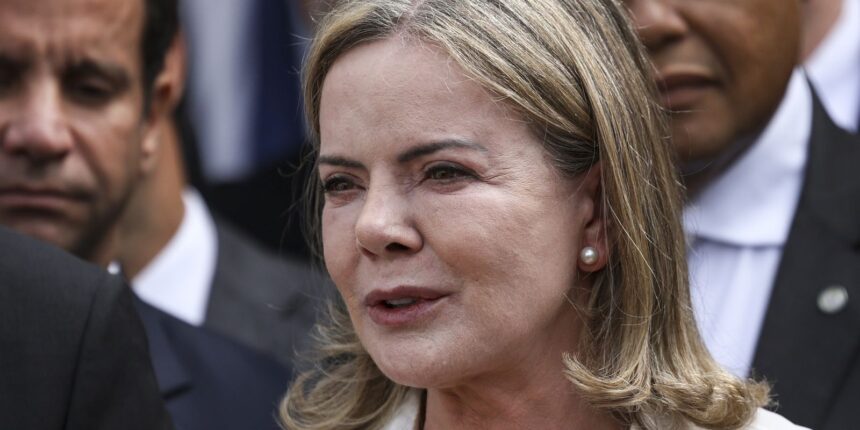 ministra-gleisi-hoffmann-critica-relatorio-do-projeto-antifaccao