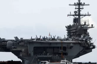 eua-x-venezuela:-como-e-o-‘grupo-de-ataque’-do-maior-porta-avioes-do-mundo