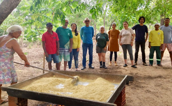 naturatins-apoia-familias-agroextrativistas-na-producao-da-farinha-de-jatoba-na-apa-do-jalapao
