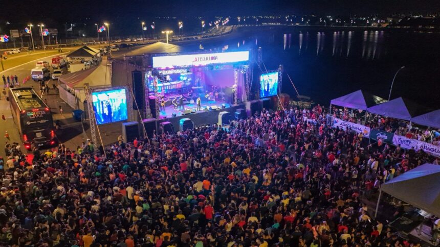 “o-que-nao-faltam-sao-motivos-para-comemorar,-araguaina-e-a-cidade-onde-conquistei-casa-propria,-faculdade-e-prosperei”,-diz-moradora-durante-aniversario-da-cidade