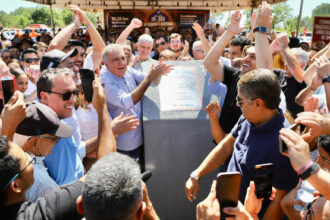 em-gurupi,-governador-laurez-moreira-entrega-pavimentacao-do-trevo-da-praia-e-assina-ordem-de-servico-para-novo-projeto-de-infraestrutura-na-regiao