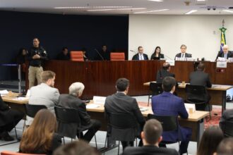 stf-rejeita-recurso-e-mantem-condenacao-de-bolsonaro-na-trama-golpista