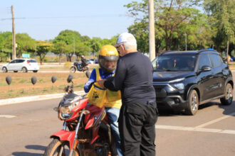 detran/to-realiza-acao-em-alusao-ao-dia-mundial-em-memoria-as-vitimas-de-acidentes-de-transito