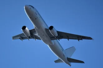 homem-se-finge-de-piloto-e-engana-companhia-aerea-por-tres-anos