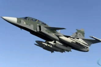 fab-inicia-exercicios-com-cacas-gripen-para-disparos-de-misseis-de-longa-distancia
