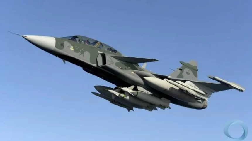 fab-inicia-exercicios-com-cacas-gripen-para-disparos-de-misseis-de-longa-distancia