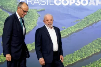 merz-deveria-ter-ido-num-buteco,-ter-dancado-no-para,-diz-lula-sobre-premie-alemao