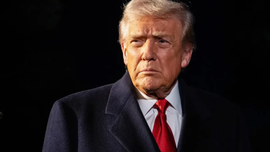 trump-se-irrita-com-pergunta-e-diz-que-epstein-era-um-‘pervertido-doente’