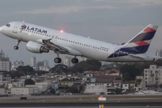 latam-cancela-mais-voos-por-greve-de-pilotos-no-chile-e-diz-que-paralisacao-ja-afetou-30-mil-passageiros