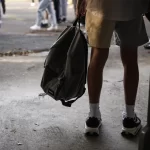 brasil-cobra-portugal-apos-crianca-ter-dedos-amputados-em-escola