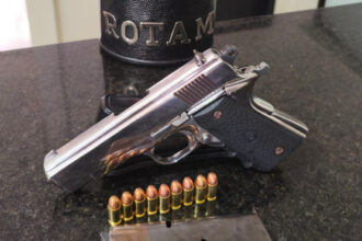 homem-e-preso-pela-policia-militar-por-porte-ilegal-de-arma-de-fogo-em-araguaina