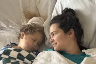 mae-e-filho-de-4-anos-descobrem-ter-cancer-no-mesmo-dia