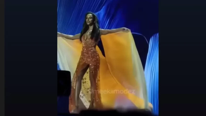 miss-jamaica-despenca-da-passarela-em-desfile-e-e-retirada-de-maca;-veja