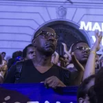 homens-negros-tem-o-triplo-do-risco-de-nao-negros-de-morrer-por-tiro-no-brasil