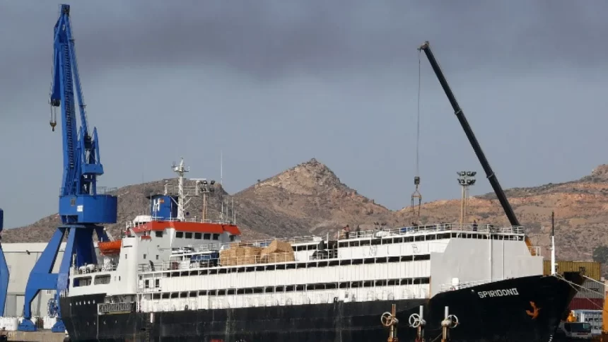 europa-sob-pressao-apos-navio-com-3-mil-vacas-virar-“navio-da-morte”