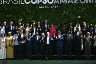 ue-desiste-de-exigir-roteiro-para-acabar-com-combustiveis-fosseis-na-cop