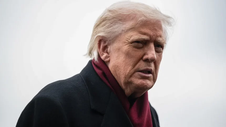 trump-diz-que-prisao-de-bolsonaro-‘e-uma-pena’