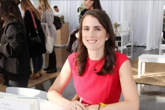 neta-de-jfk-revela-cancer-terminal-e-diz-ter-menos-de-um-ano-de-vida