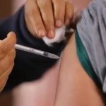 dose-unica-de-vacina-contra-hpv-nao-atinge-mesma-protecao-contra-principal-forma-associada-ao-cancer-em-meninas