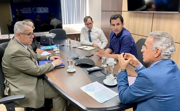 em-brasilia,-tocantins-amplia-parceria-com-o-servico-geologico-do-brasil-e-avanca-na-agenda-de-desenvolvimento-mineral