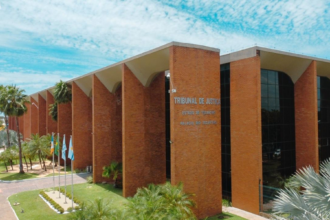 tocantins-tem-desembargador-e-juizes-afastados-por-suspeitas-que-vao-de-assedio-a-venda-de-decisoes