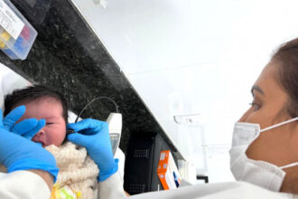 governo-do-tocantins-implanta-teste-da-orelhinha-no-hospital-tia-dede,-em-porto-nacional