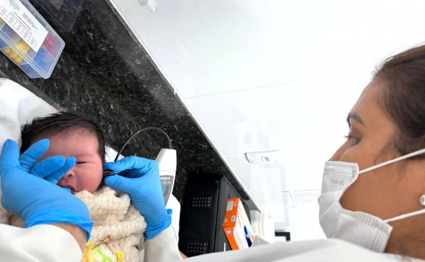 em-porto-nacional,-governo-do-tocantins-implanta-teste-da-orelhinha-no-hospital-tia-dede