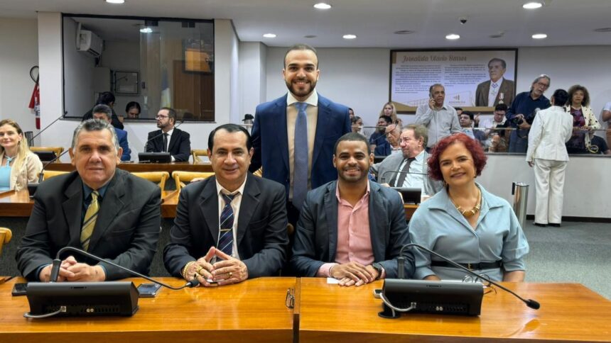 professora-janad-valcari-homenageia-personalidades-com-titulo-de-cidadao-tocantinense