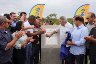 governador-laurez-moreira-entrega-ponte-sobre-o-rio-vermelho-e-reforca-integracao-entre-lagoa-do-tocantins-e-sao-felix,-no-jalapao