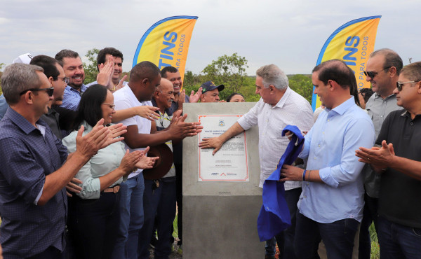 governador-laurez-moreira-entrega-ponte-sobre-o-rio-vermelho-e-reforca-integracao-entre-lagoa-do-tocantins-e-sao-felix,-no-jalapao