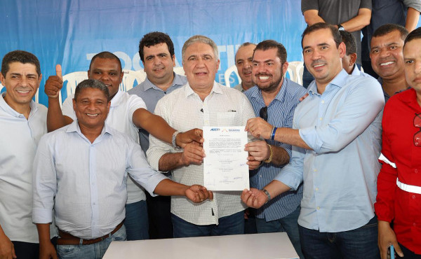 com-25-km-de-pavimentacao-da-to-030-concluida-e-nova-obra-autorizada,-governo-do-tocantins-fortalece-a-infraestrutura-viaria-no-jalapao