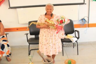 de-quebradeira-de-coco-a-universitaria:-idosa-conclui-faculdade-aos-70-anos-e-fala-da-importancia-de-realizar-sonhos