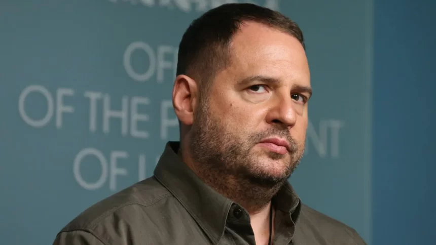 apos-demissao,-ex-chefe-de-gabinete-de-zelensky-vai-para-a-guerra