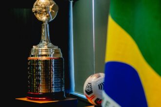 brasil-iguala-argentina-no-topo-da-libertadores,-com-25-titulos