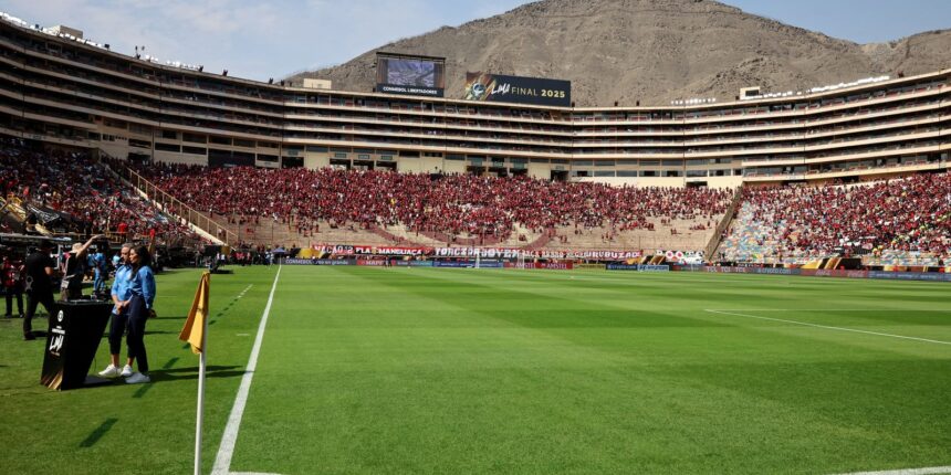 onibus-atrasa-e-final-da-libertadores-comecara-as-18h15-(de-brasilia)