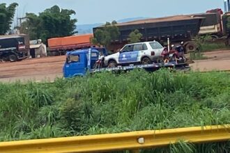 com-multas,-carro-da-prefeitura-e-rebocado-apos-blitz-da-prf-em-colinas-do-tocantins