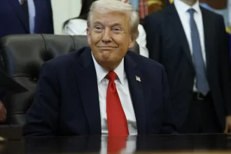 em-novo-ataque-a-imprensa,-governo-trump-lanca-pagina-para-expor-jornalistas-criticos