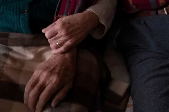 nova-regra,-autocuratela-permite-que-idosos-escolham-quem-cuidara-deles