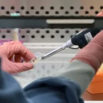 brasil-elimina-transmissao-do-hiv-da-mae-para-o-bebe-e-reduz-taxa-de-mortalidade,-diz-ministerio