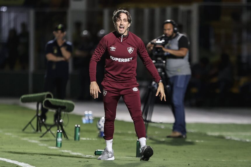 sem-thiago-silva-e-com-o-desfalque-inedito-de-canobbio,-fluminense-de-zubeldia-tera-que-se-testar-contra-o-gremio-fora-de-casa