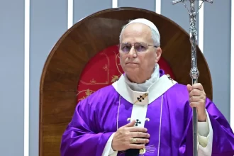 papa-leao-14-pede-que-eua-busquem-dialogo-em-vez-de-invadir-venezuela