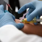 novo-paciente-tem-remissao-do-hiv,-aponta-revista-nature