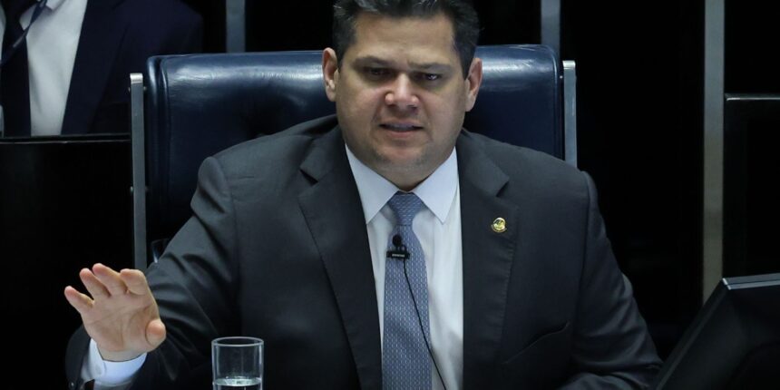 senado-reage-a-decisao-de-gilmar-mendes-sobre-impeachment-de-ministros
