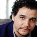 wagner-moura-revela-que-pediu-ajuda-a-marquezine-antes-de-desfile-de-moda