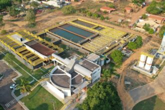 fornecimento-de-agua-e-interrompido-em-bairros-de-palmas-apos-cano-ser-rompido-em-escavacao;-veja-locais-afetados