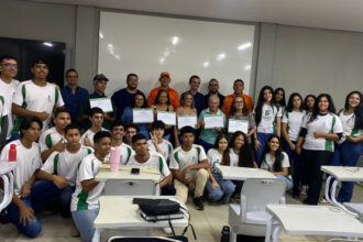 projeto-resgate-digital-do-cbmto-capacita-jovens,-adultos-e-idosos-em-araguaina